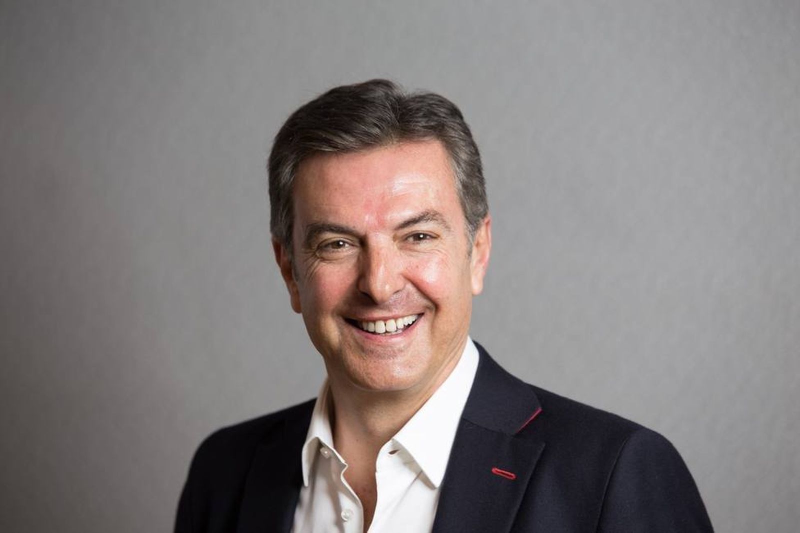 El periodista Adolfo Arjona, director de Cope Andalucía, vuelve a la televisión.