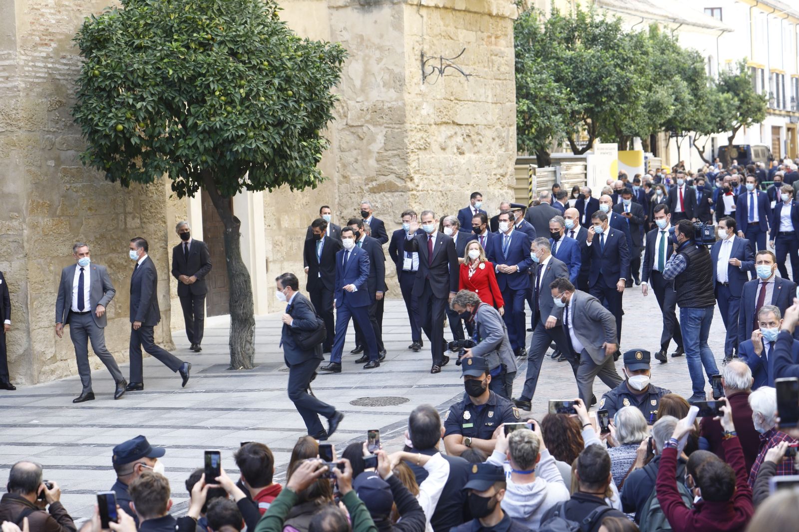 La clausura del Rey del  Congreso de Directivos de CEDE en Córdoba, en fotografías
