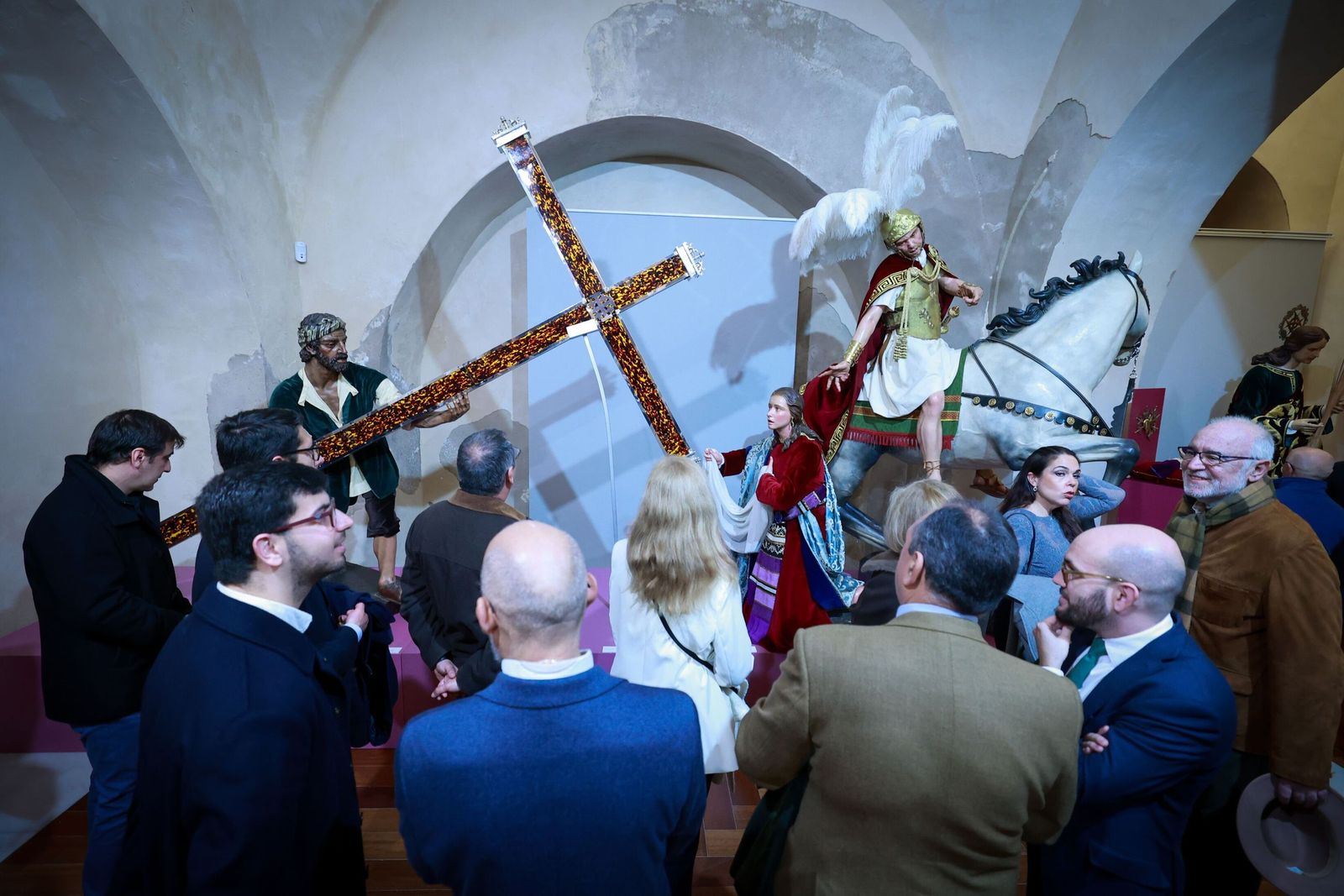 Inaugurada en San Fernando la exposición cofrade Passio Domini: las imágenes