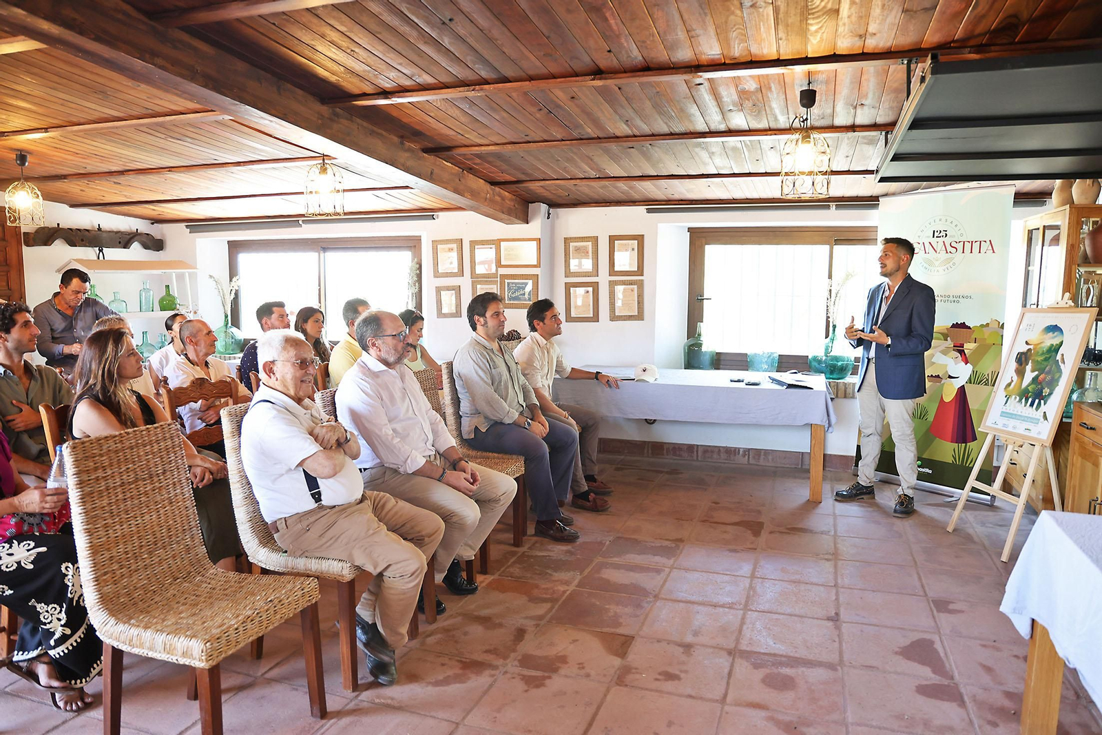Imágenes de la entrega de premios del I Rally Fotográfico del Entorno de la Finca El Bosque Imágenes de la entrega de premios del I Rally Fotográfico del Entorno de la Finca El Bosque