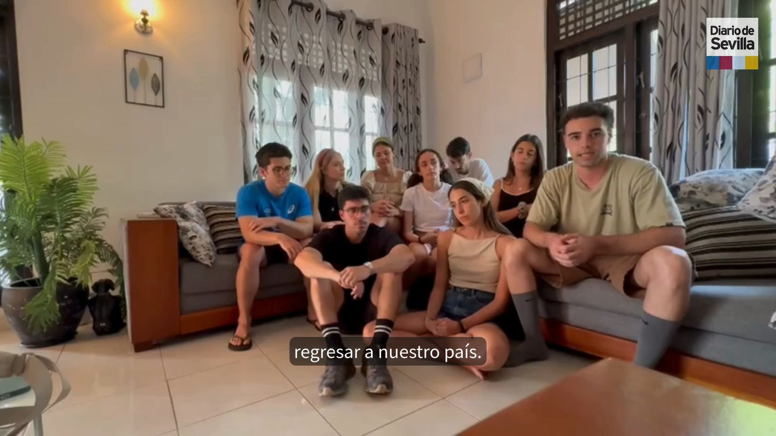 Nueve estudiantes andaluces del MIR atrapados en Sri Lanka: "No sabemos cuándo podremos volver a España"