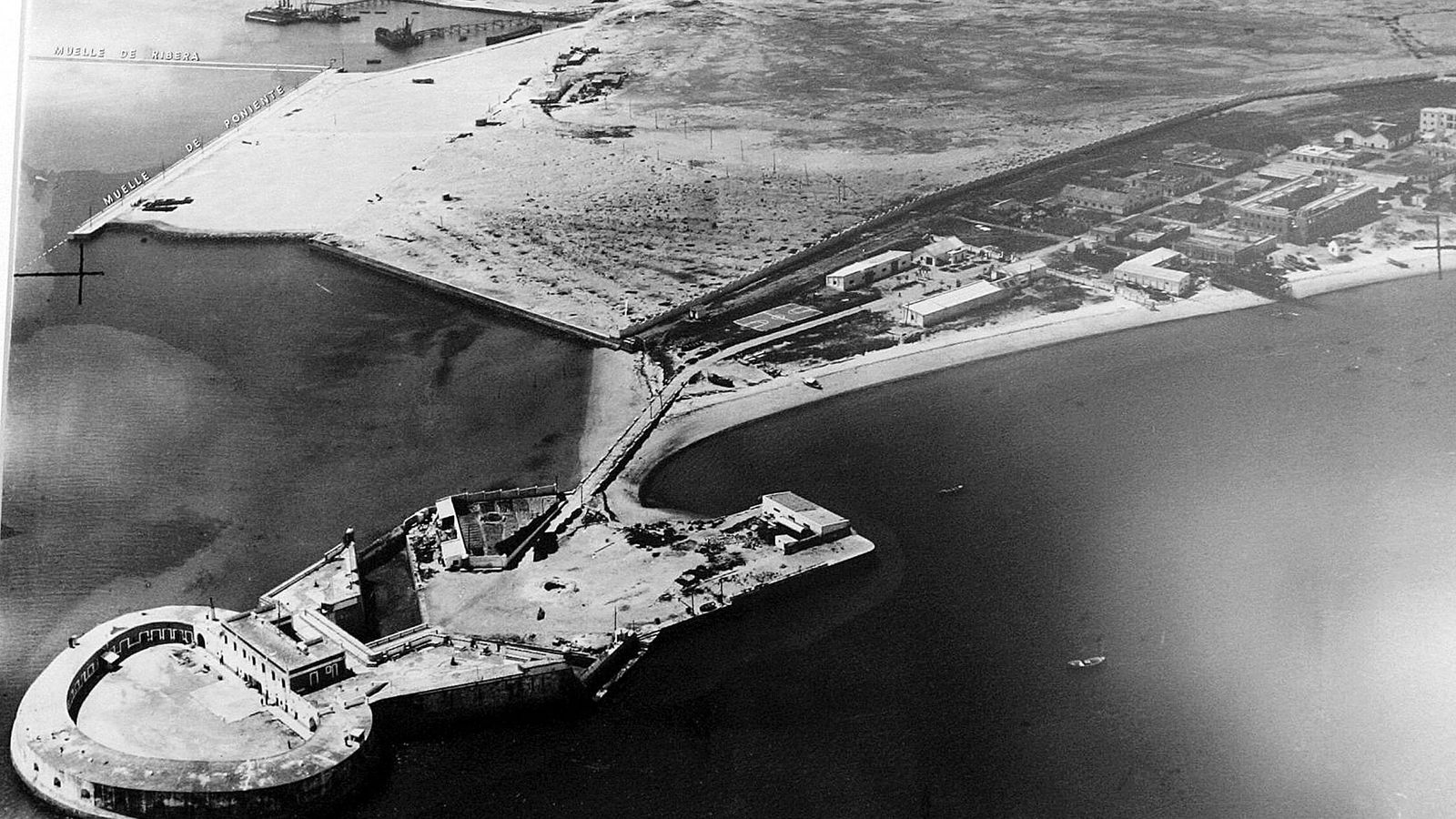 Relleno para la creación de la Zona Franca de Cádiz.
