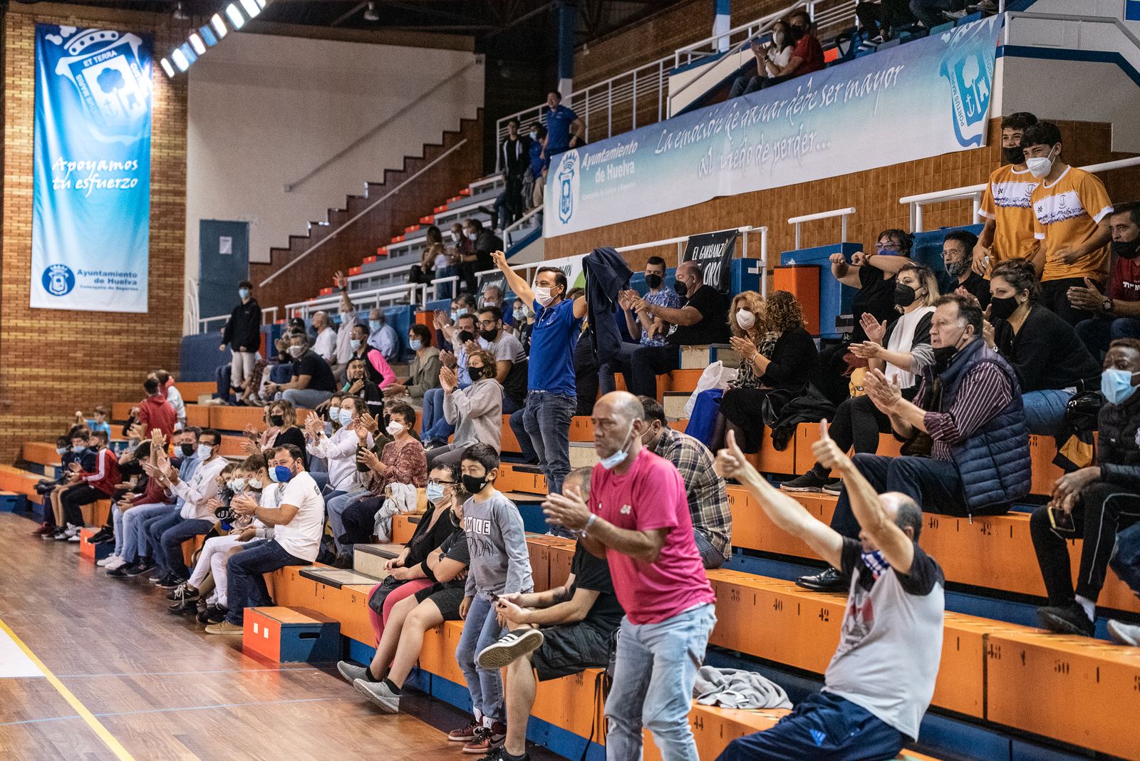 Baloncesto: Imágenes del Huelva Comercio - Extremadura