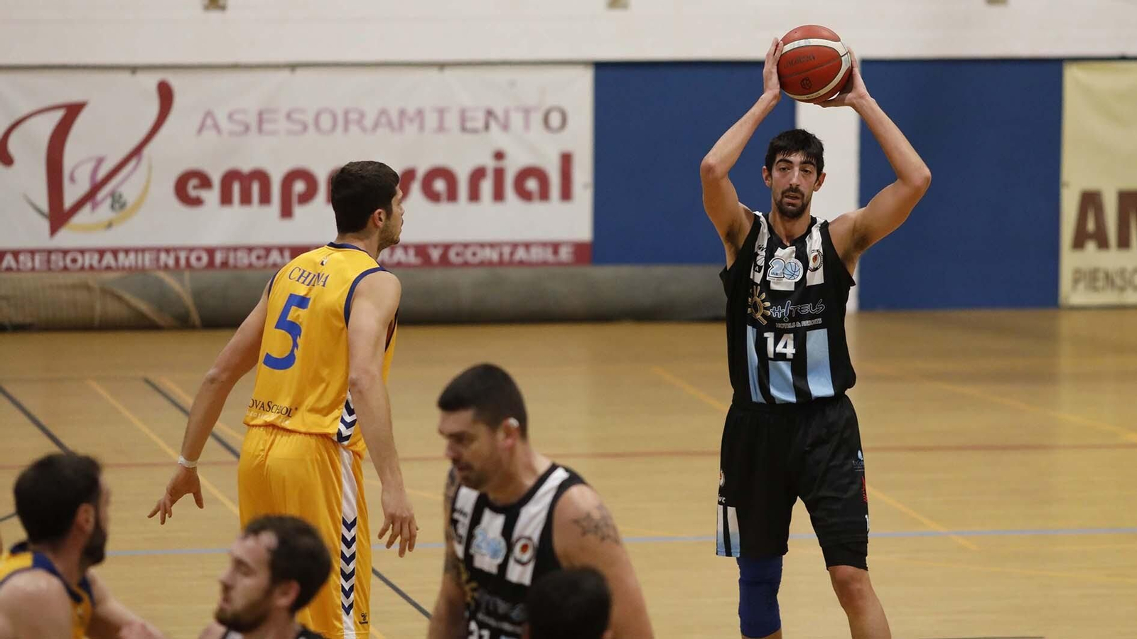 La Unión Linense de Baloncesto - Novaschool de Málaga