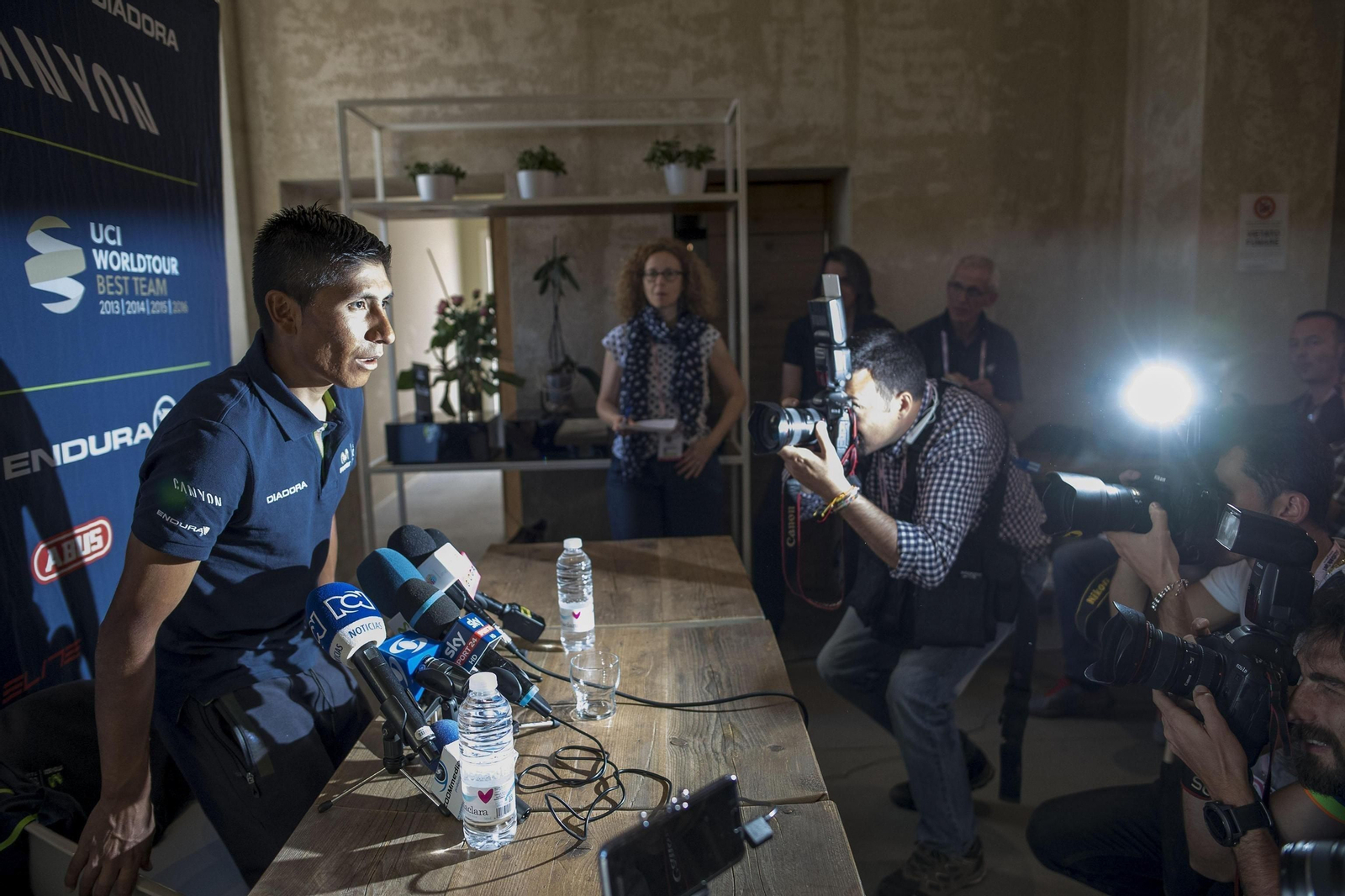 Movistar, en el foco de la críticaRotterdam festeja por todo lo alto el título