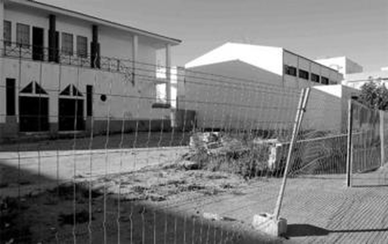 Aspecto que presenta en la actualidad el instituto de Secundaria 'Padre José Miravent' de Isla Cristina.