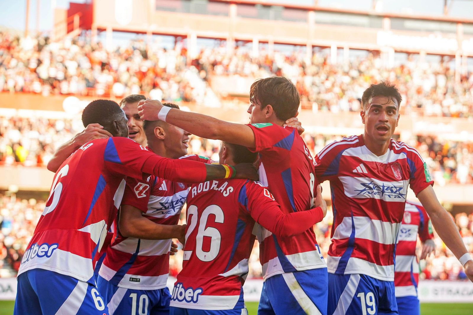 Las mejores imágenes de la victoria del Granada CF ante el Racing