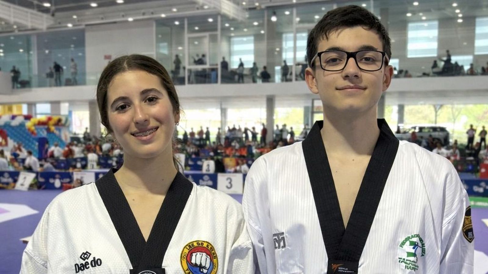 Los dos competidores del Lee do Kwan