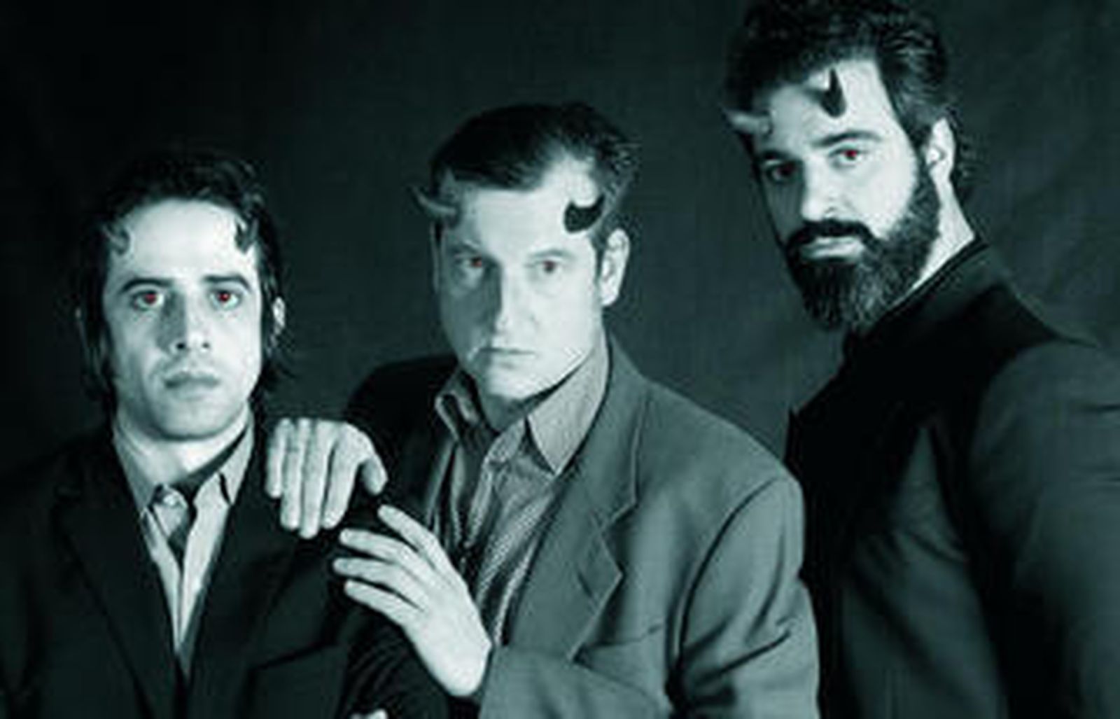 Los tres integrantes de Guadalupe Plata, en una imagen promocional de su tercer y último álbum hasta la fecha.