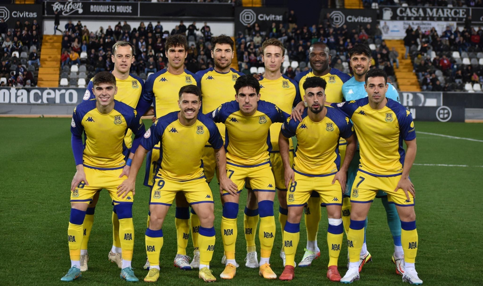 Formación inicial de la AD Alcorcón, la pasada jornada en Badajoz