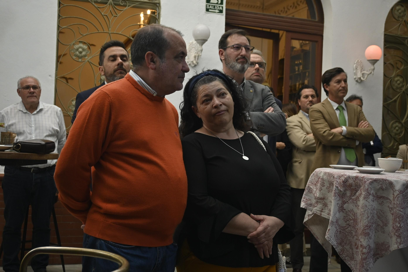 Ambiente en la presentación de la Guía de la Semana Santa de Huelva, en imágenes