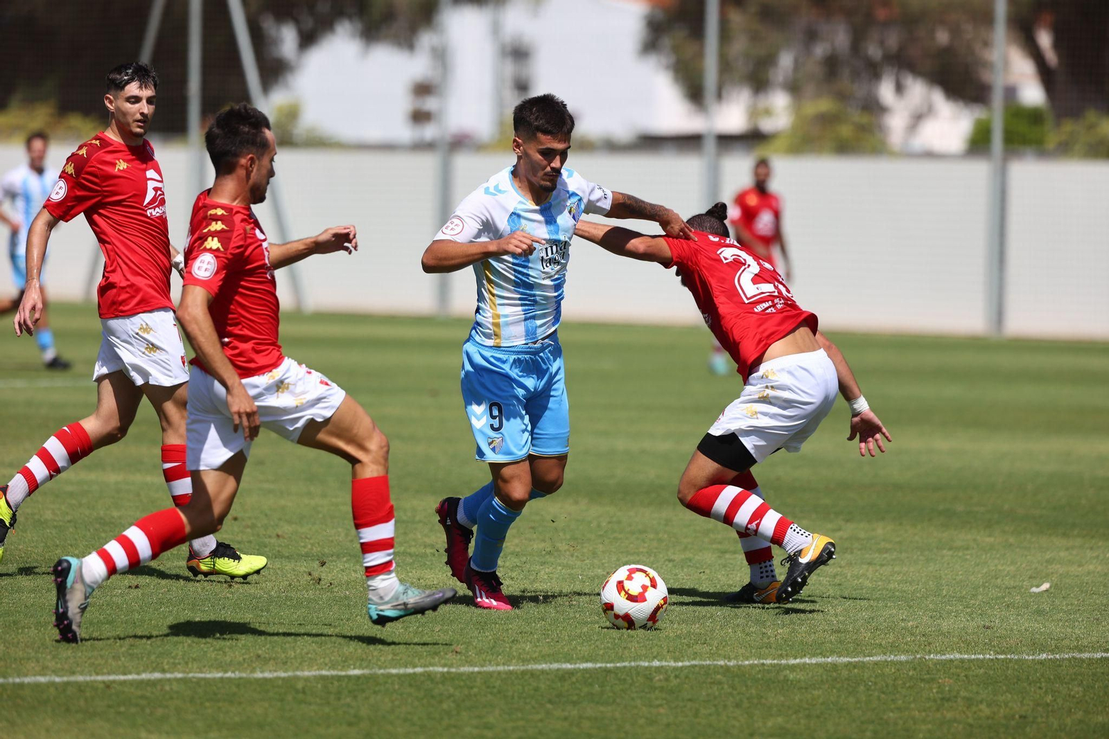 Las mejores fotos del Atlético Malagueño-Arenas de Armilla, otro hat-trick de Chupete