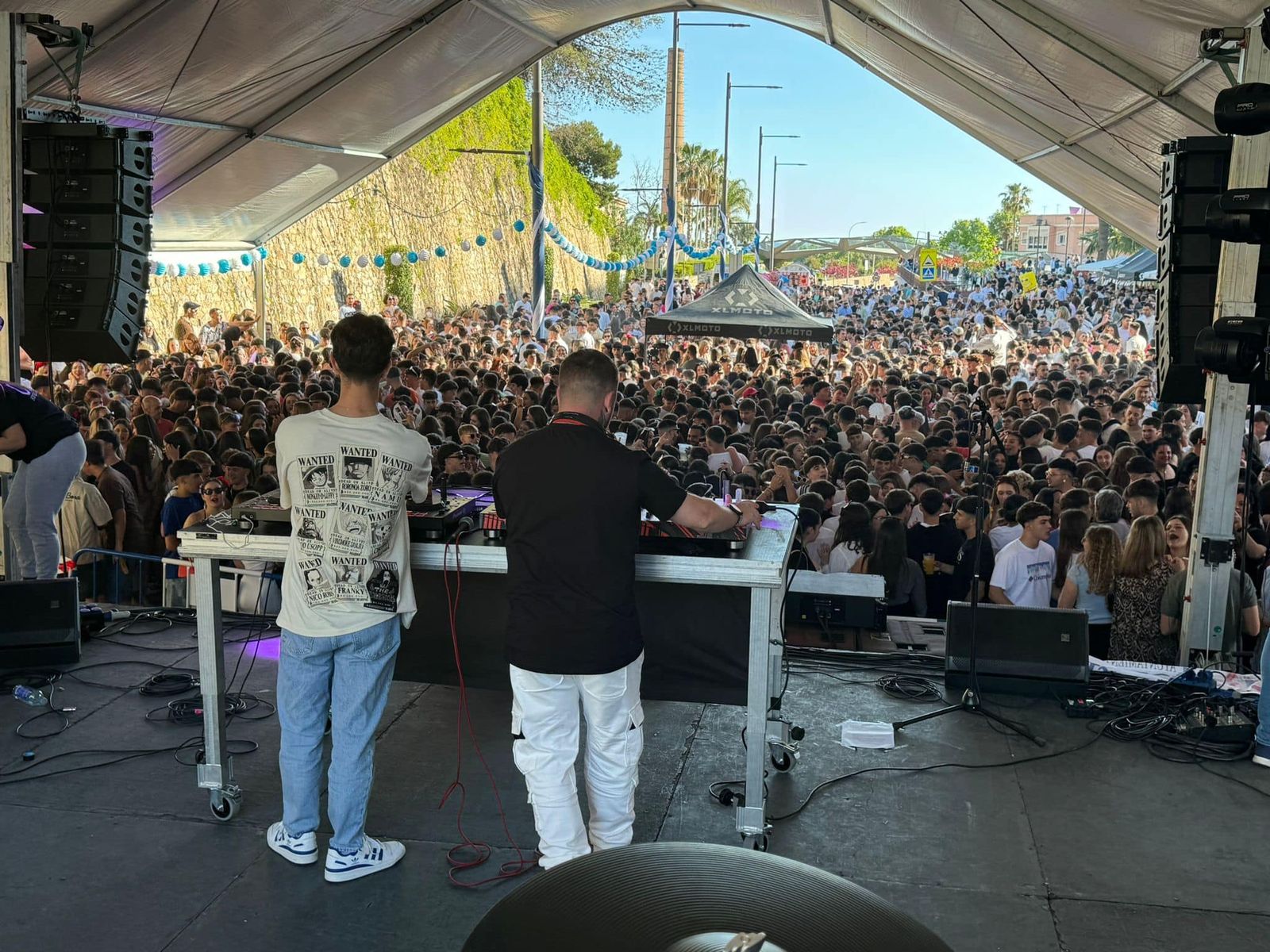 Motril disfruta de las Cruces, en imágenes