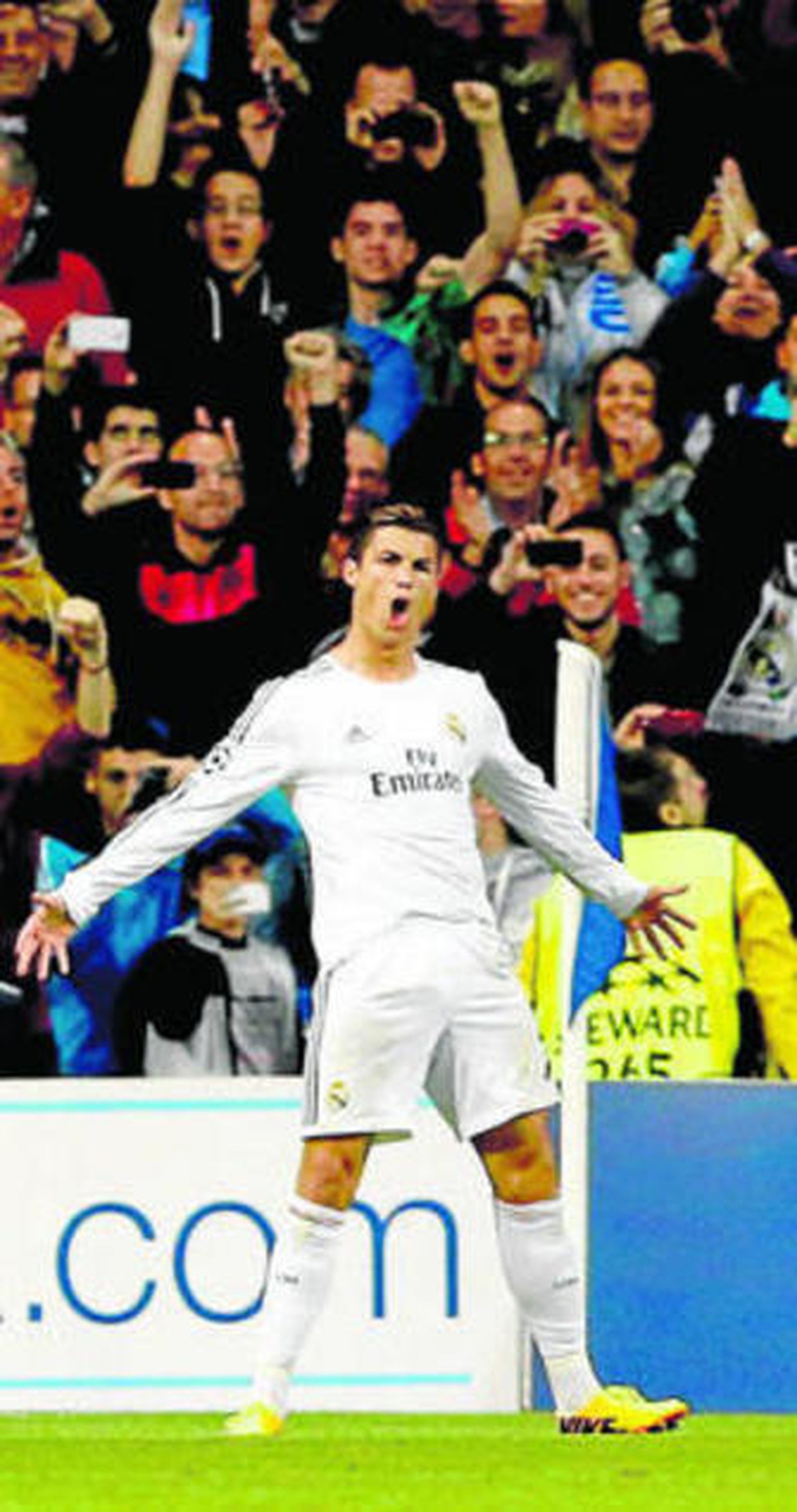 Cristiano Ronaldo celebra con su habitual rabia uno de sus goles.