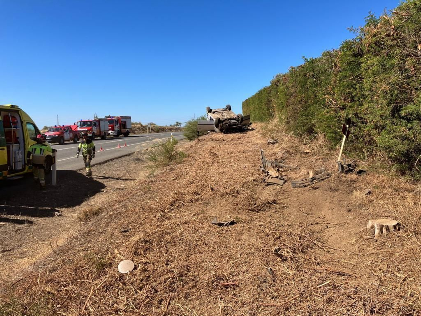 Así ha quedado un vehículo tras sufrir un aparatoso accidente en Gibraleón