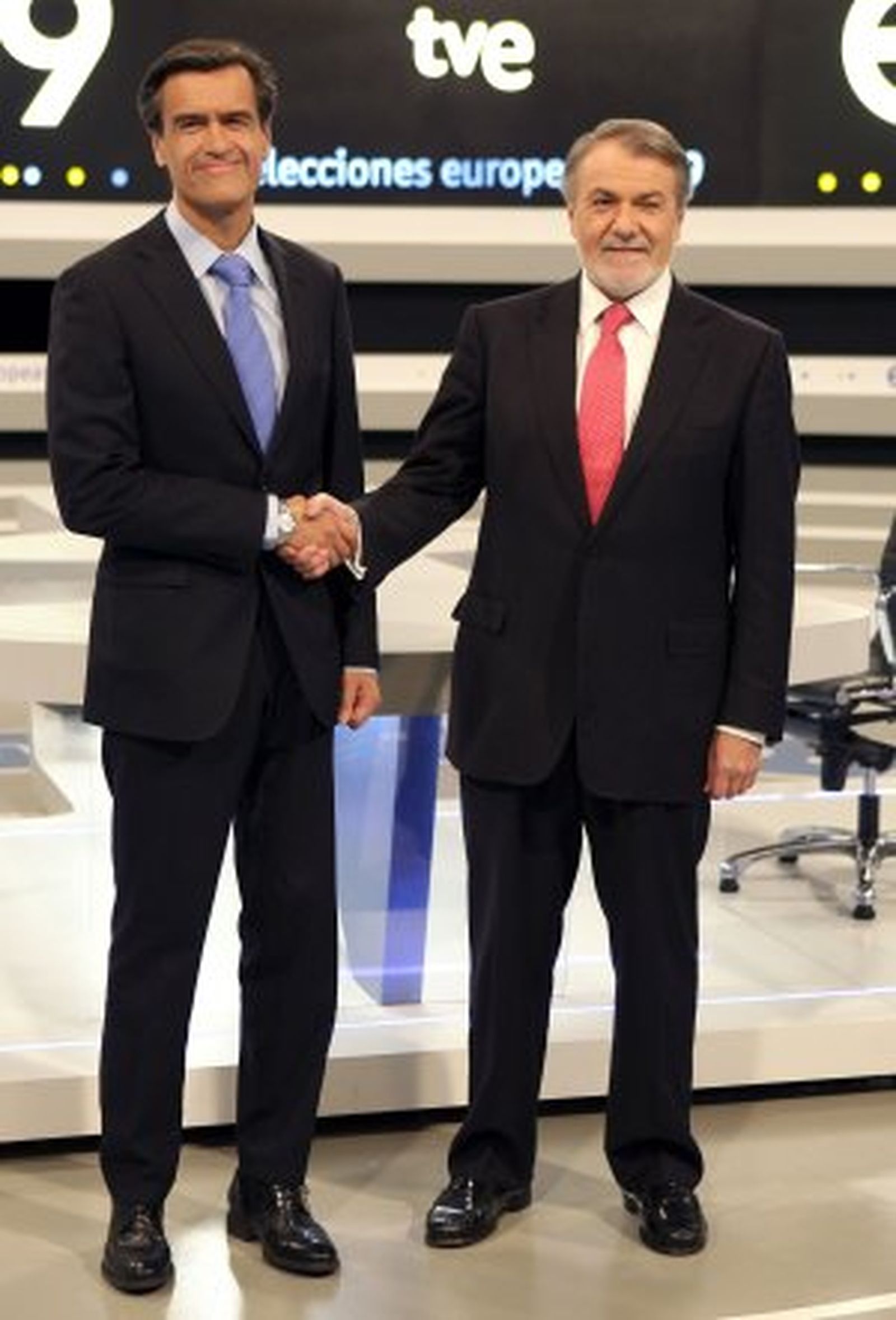 Dos recetas para salir de la crisis