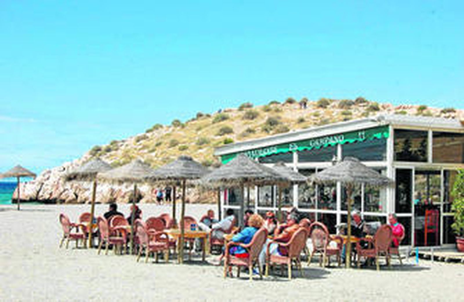 Los establecimientos podrán abrir este verano con persmisos de carácter temporal.