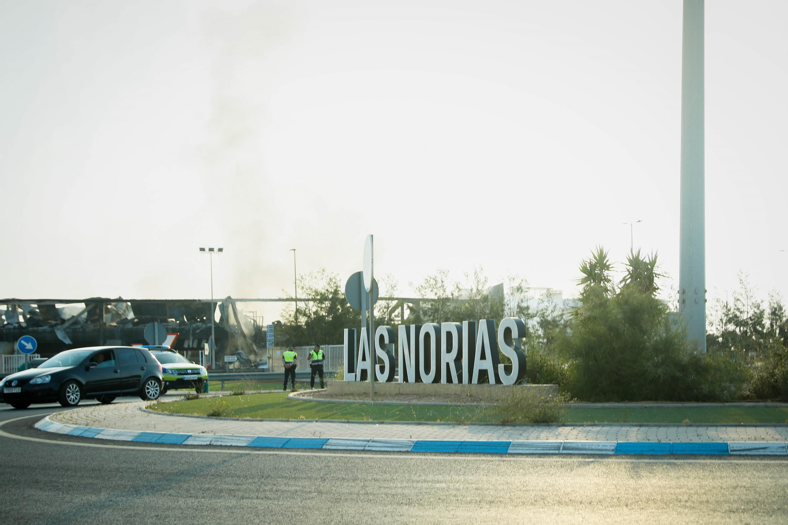 El día después: así ha amanecido la nave calcinada de Mabe Hortofrutícola