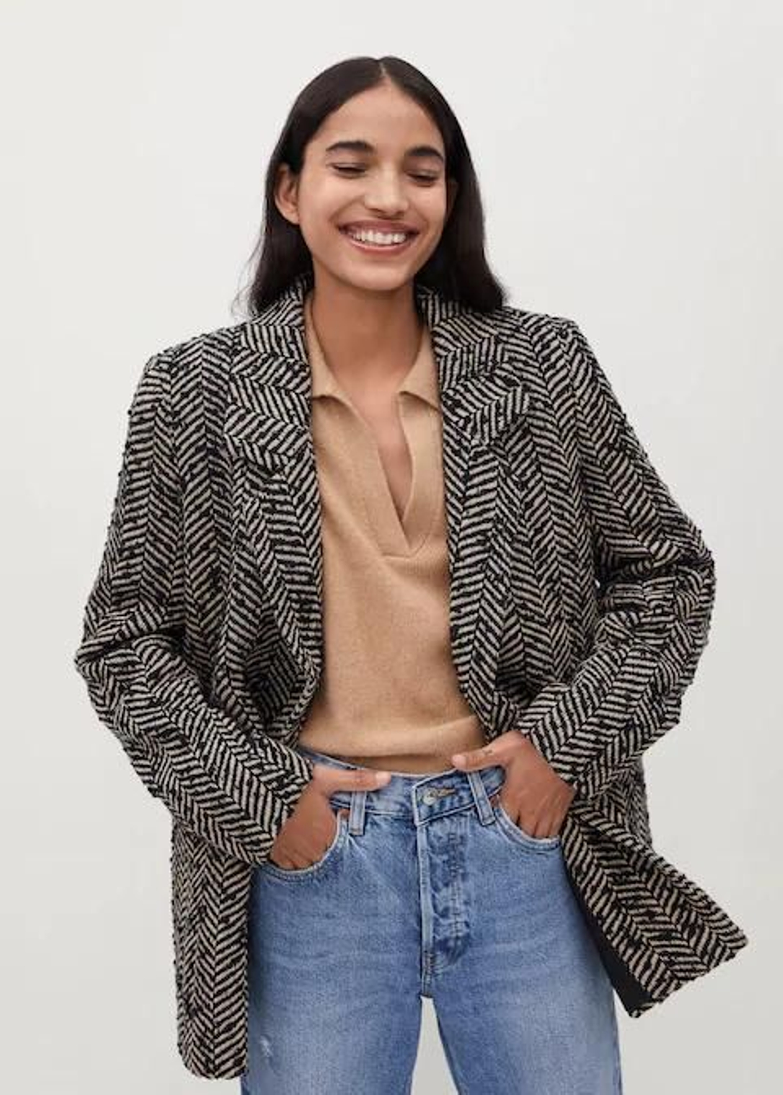 Americana de mezclilla de Mango.