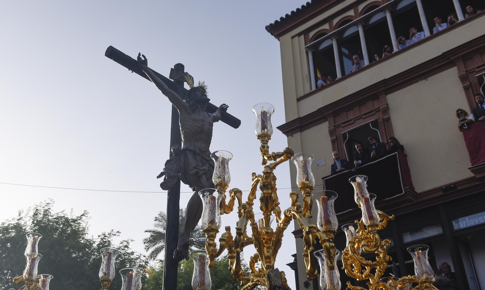 Las imágenes del Santo Entierro Grande por la Campana