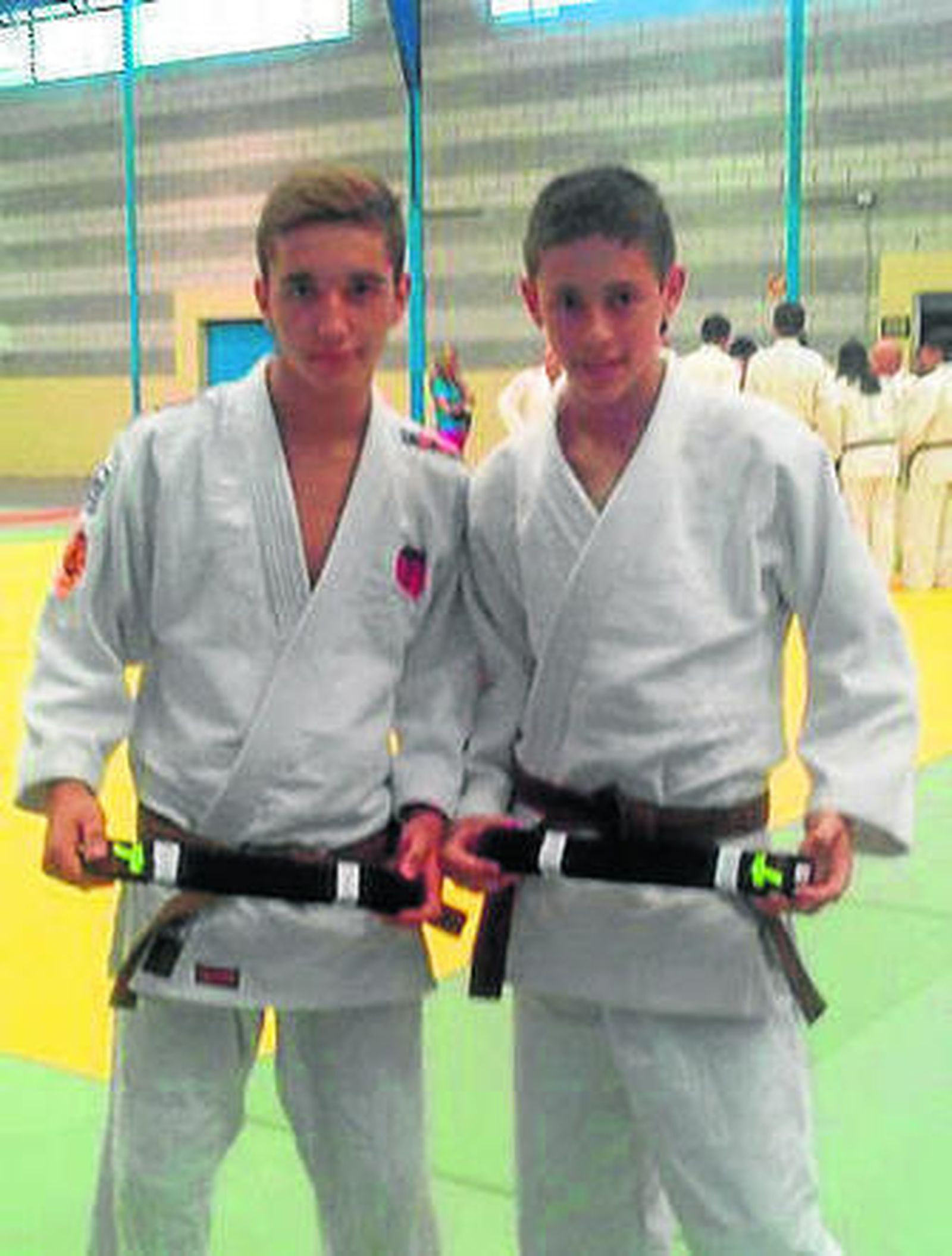 Los onubenses, tras el examen.