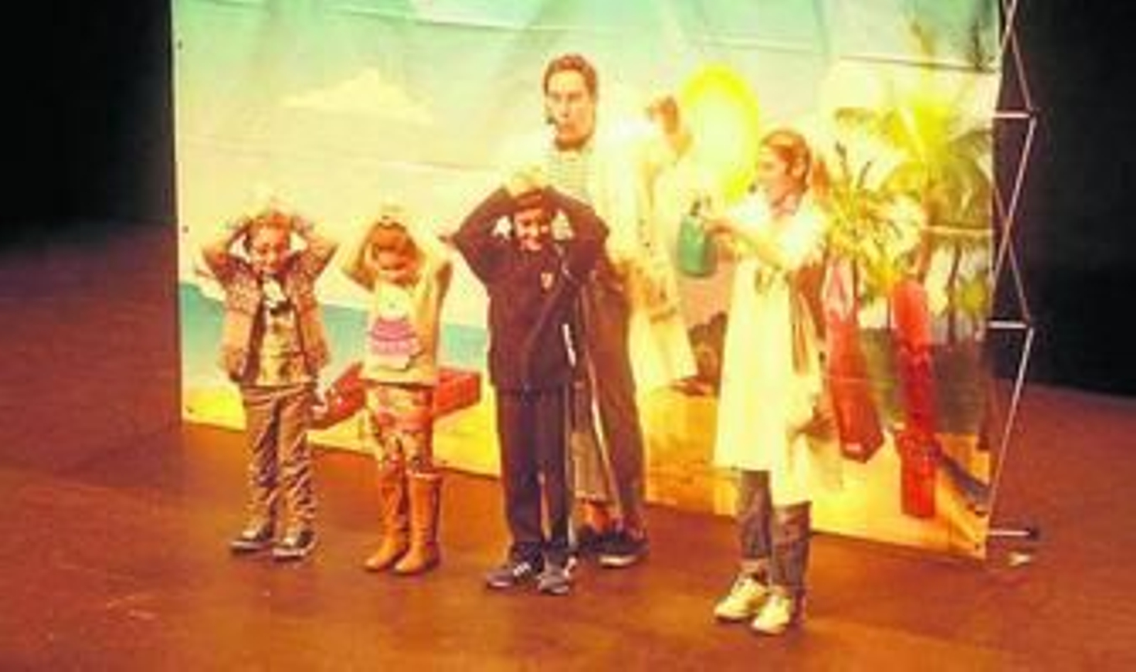 'El Náufrago' durante su desarrollo en el Auditorio de Roquetas.