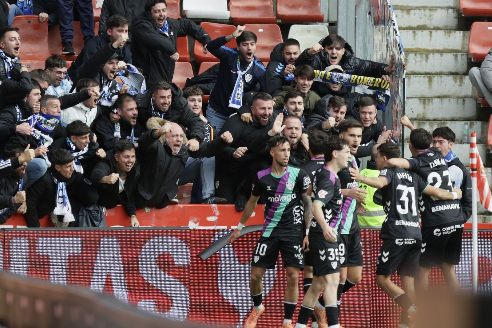 El Sporting-Málaga CF, en fotos