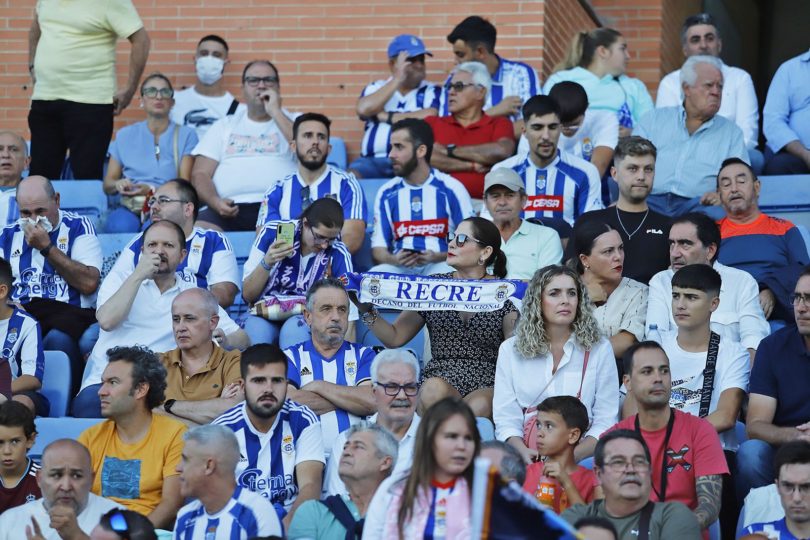 Imágenes del ambiente en el encuentro entre el Recreativo de Huelva y el CD Castellón