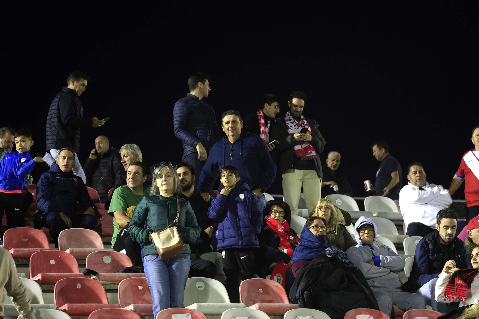 Búscate en las fotos del Algeciras CF - Antequera en el Nuevo Mirador