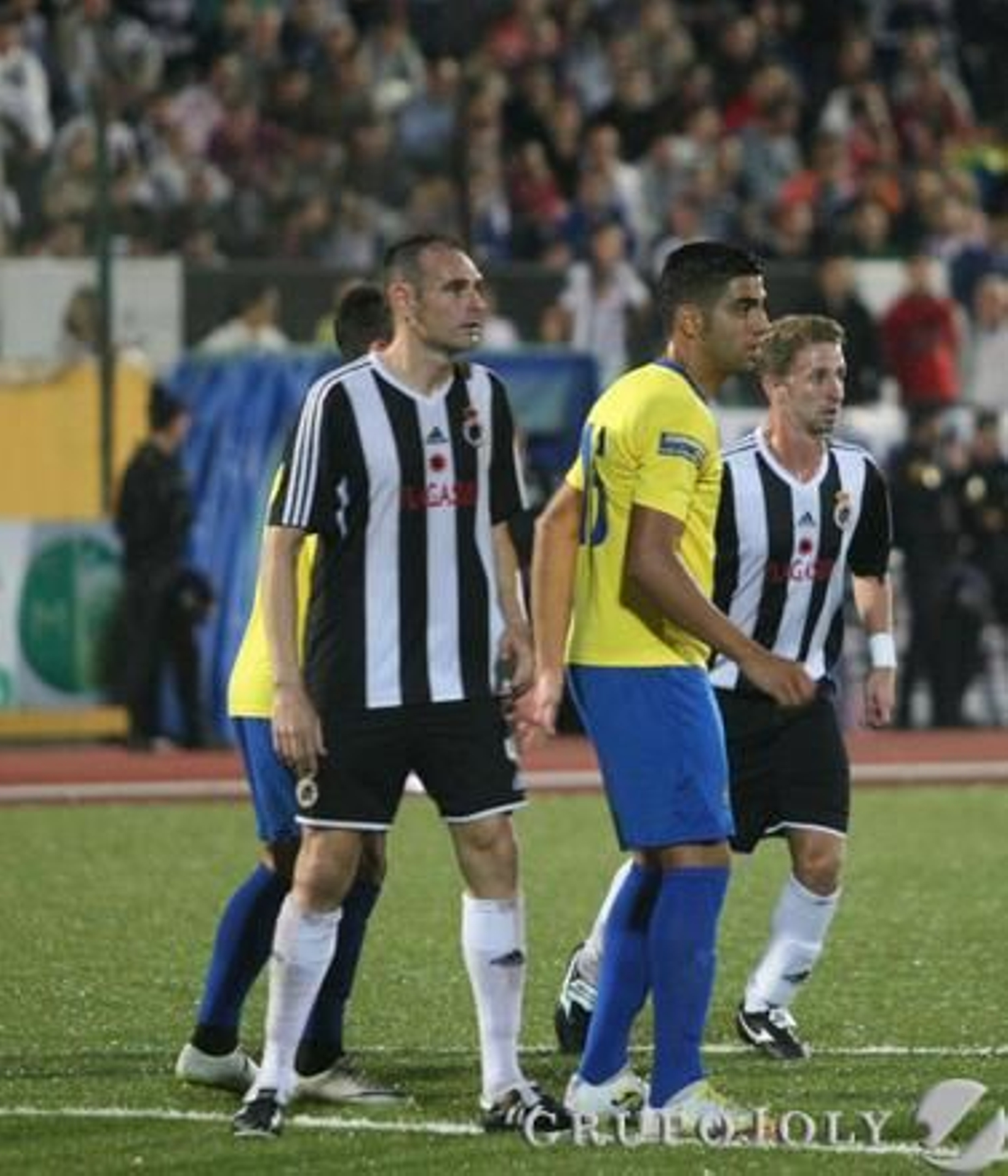 Jona salió en los últimos minutos en lugar de Airam. 

Foto: Paco Guerrero