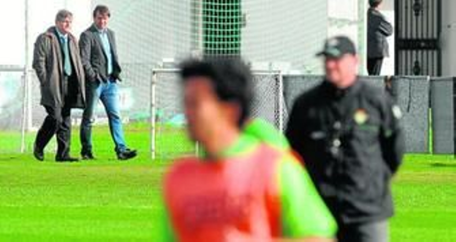 Mel dirige un entrenamiento a finales de noviembre, cuando se produjo una visita de Bosch y Stosic a la ciudad deportiva en plena crisis de resultados.