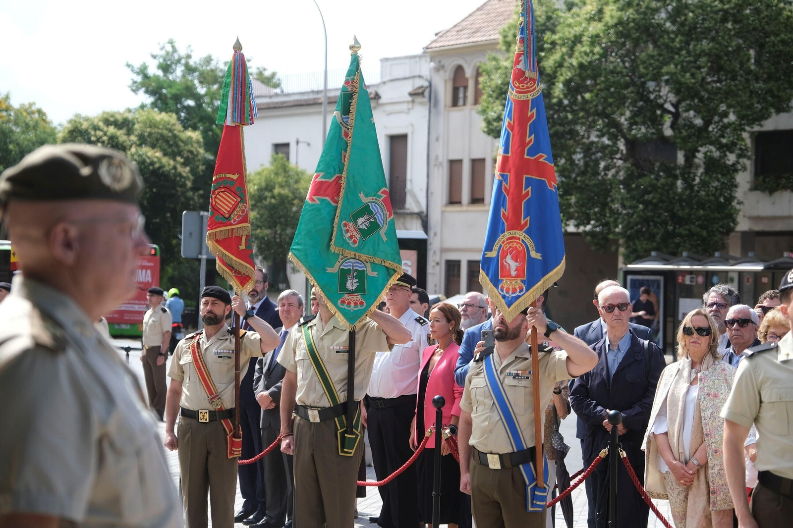 El homenaje de la Brigada de Córdoba al teniente Rafael Carbonell, en imágenes