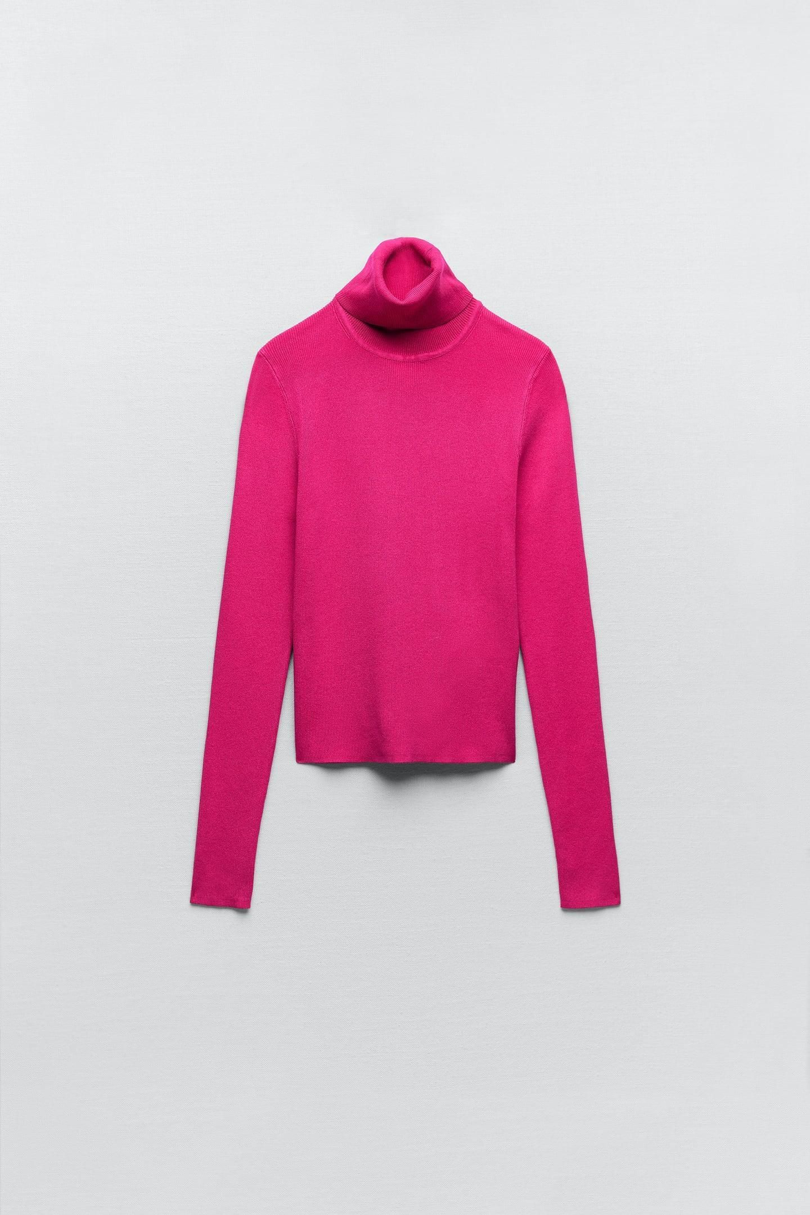 Jersey rosa fucsia de cuello subido de Zara.