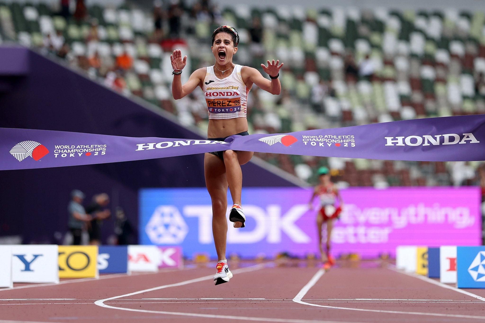 Las mejores fotos del nuevo oro mundial de María Pérez