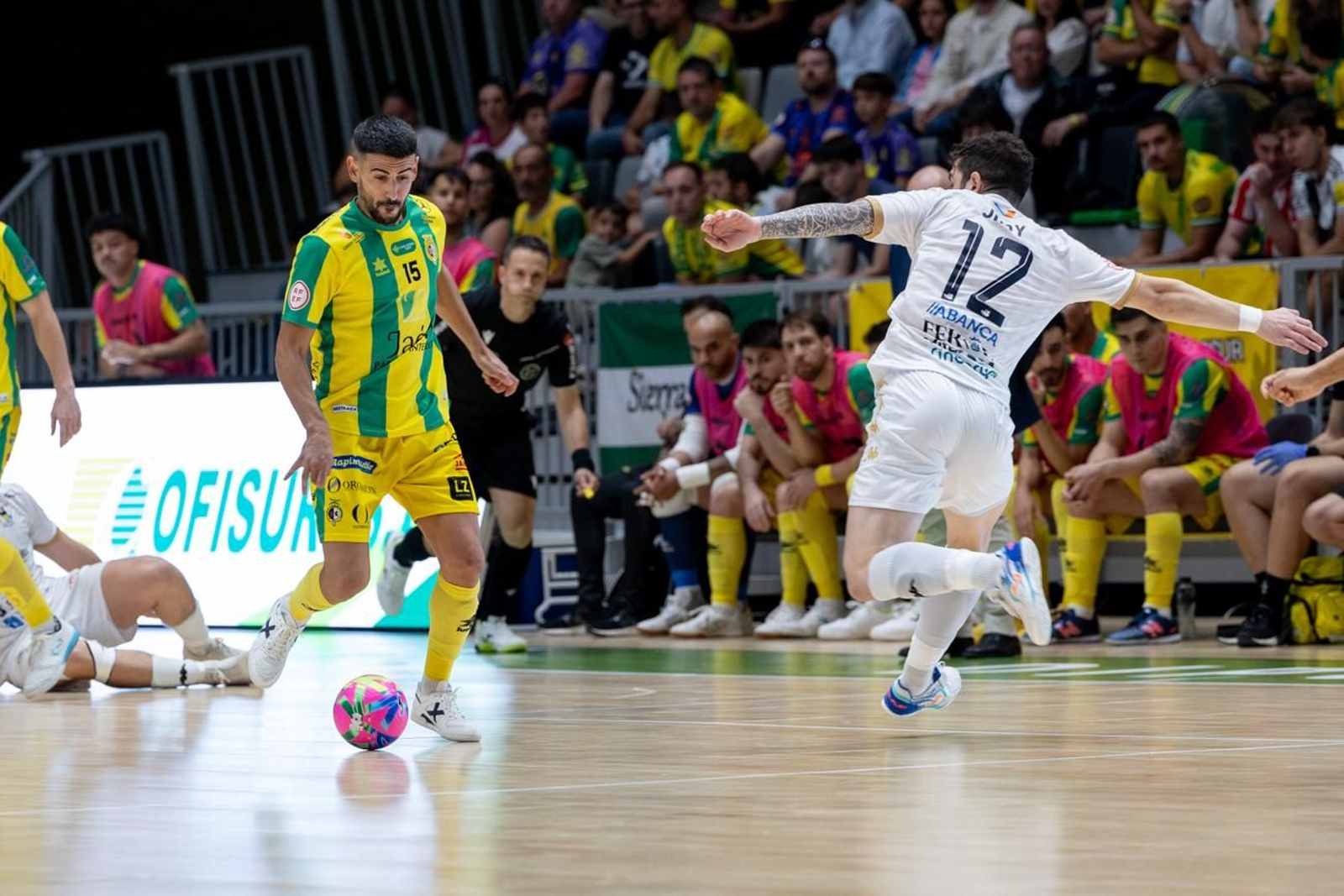 Las mejores imágenes de la amplia victoria del Jaén Paraíso Interior FS sobre O Parrulo Ferrol