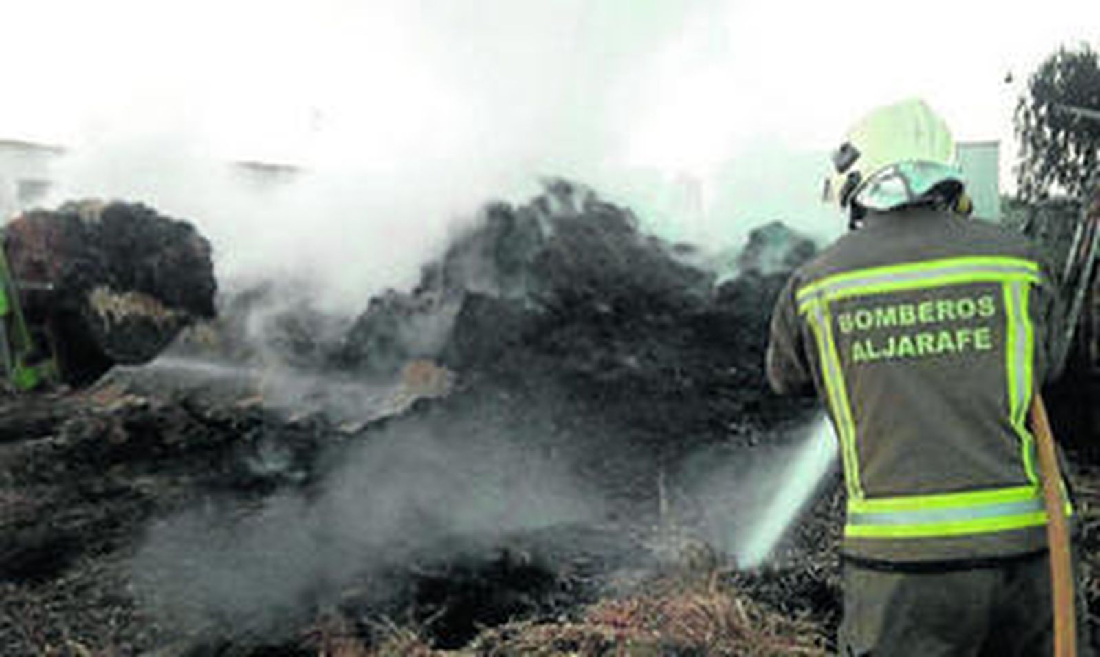 Bormujos se ve obligado a contratar a bomberos 'privados' para la feria