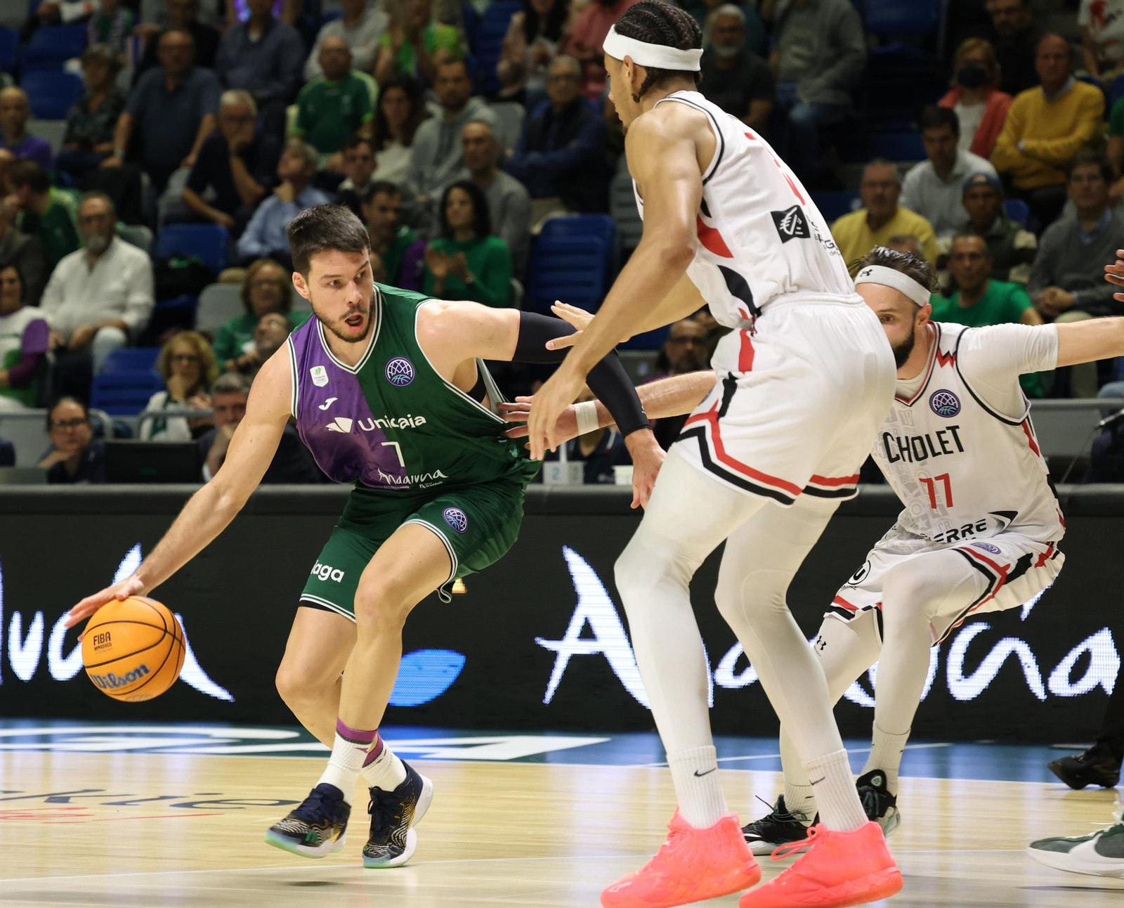 El Unicaja-Cholet Basket, en imágenes