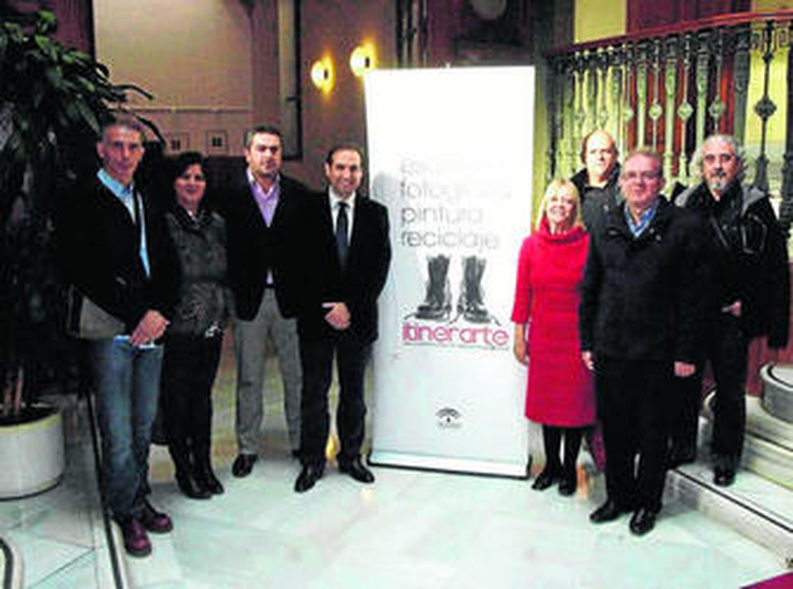 Antonio José Lucas acompañado de alcaldes y comisarios de Itinerarte.