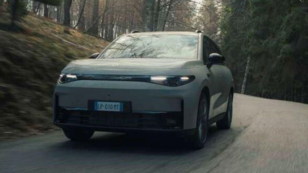 Leapmotor pone en marcha el lanzamiento del C10 con tracción total