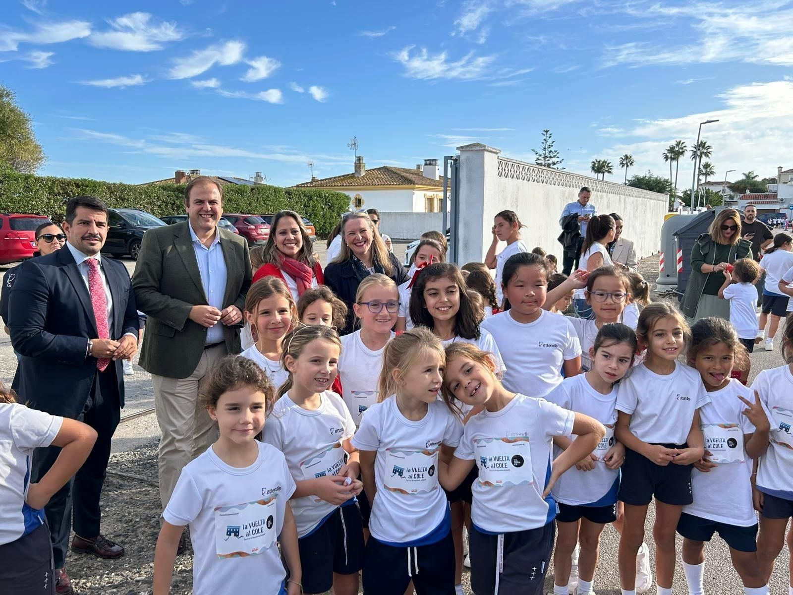 Los escolares, momentos antes de iniciarse la carrera.