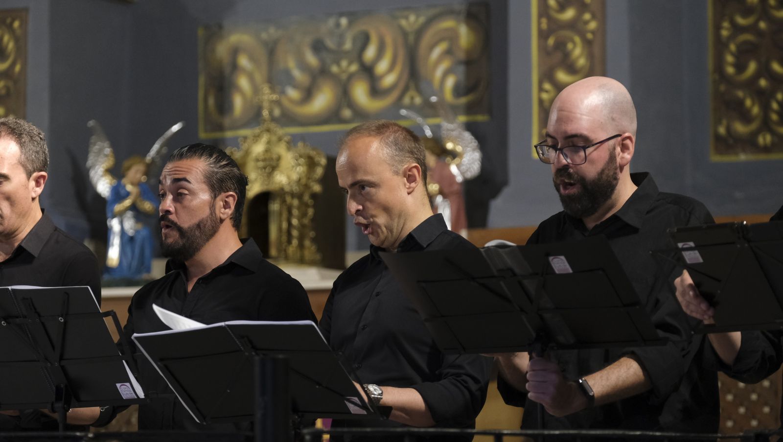 Imágenes de la actuación de Íliber Ensemble y el Coro Tomás Luis de Victoria en el XXI Festival de Música Renacentista y Barroca de Vélez Blanco