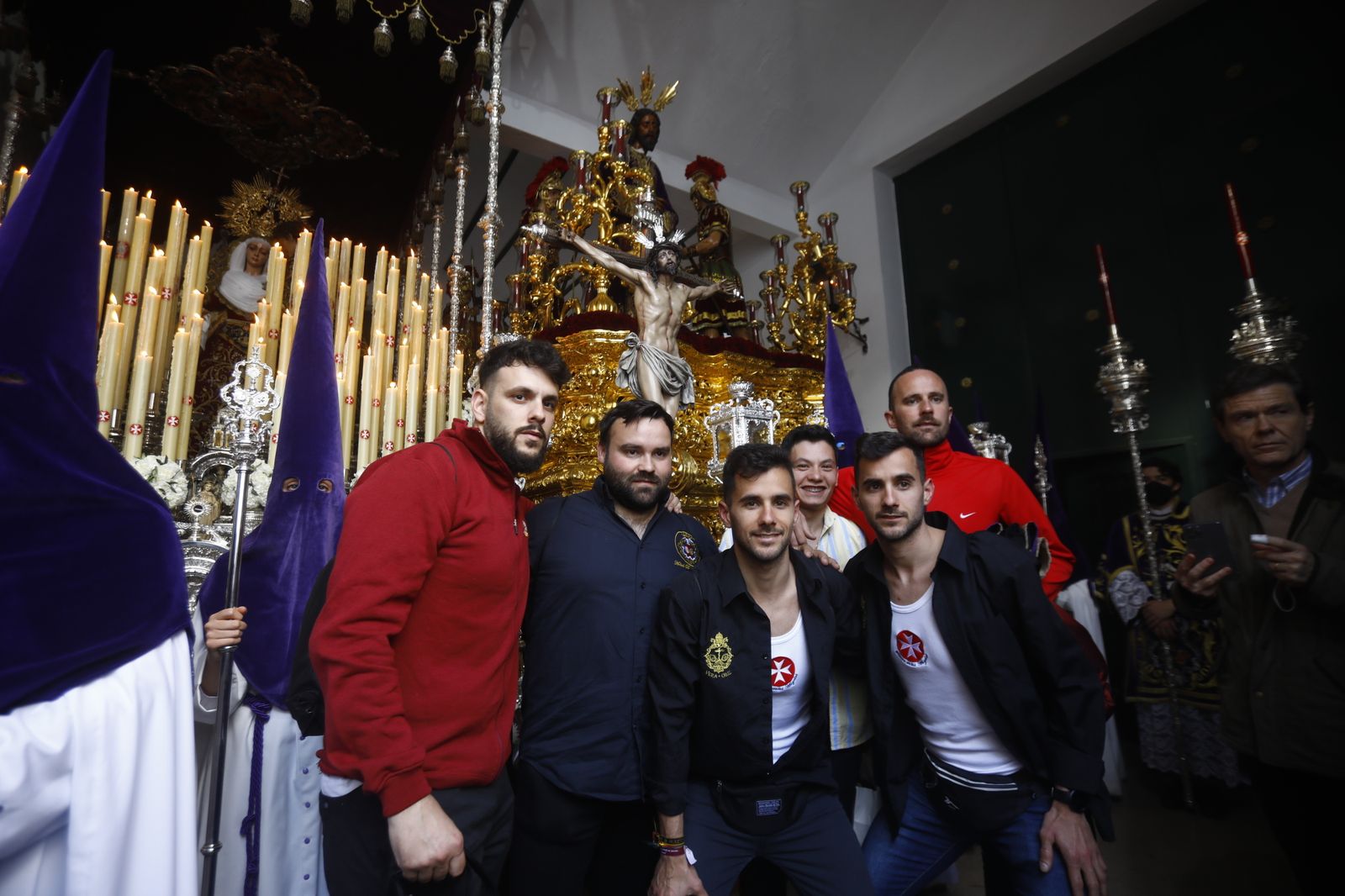 La Hermandad de la Sangre de Córdoba suspende su procesión, en imágenes