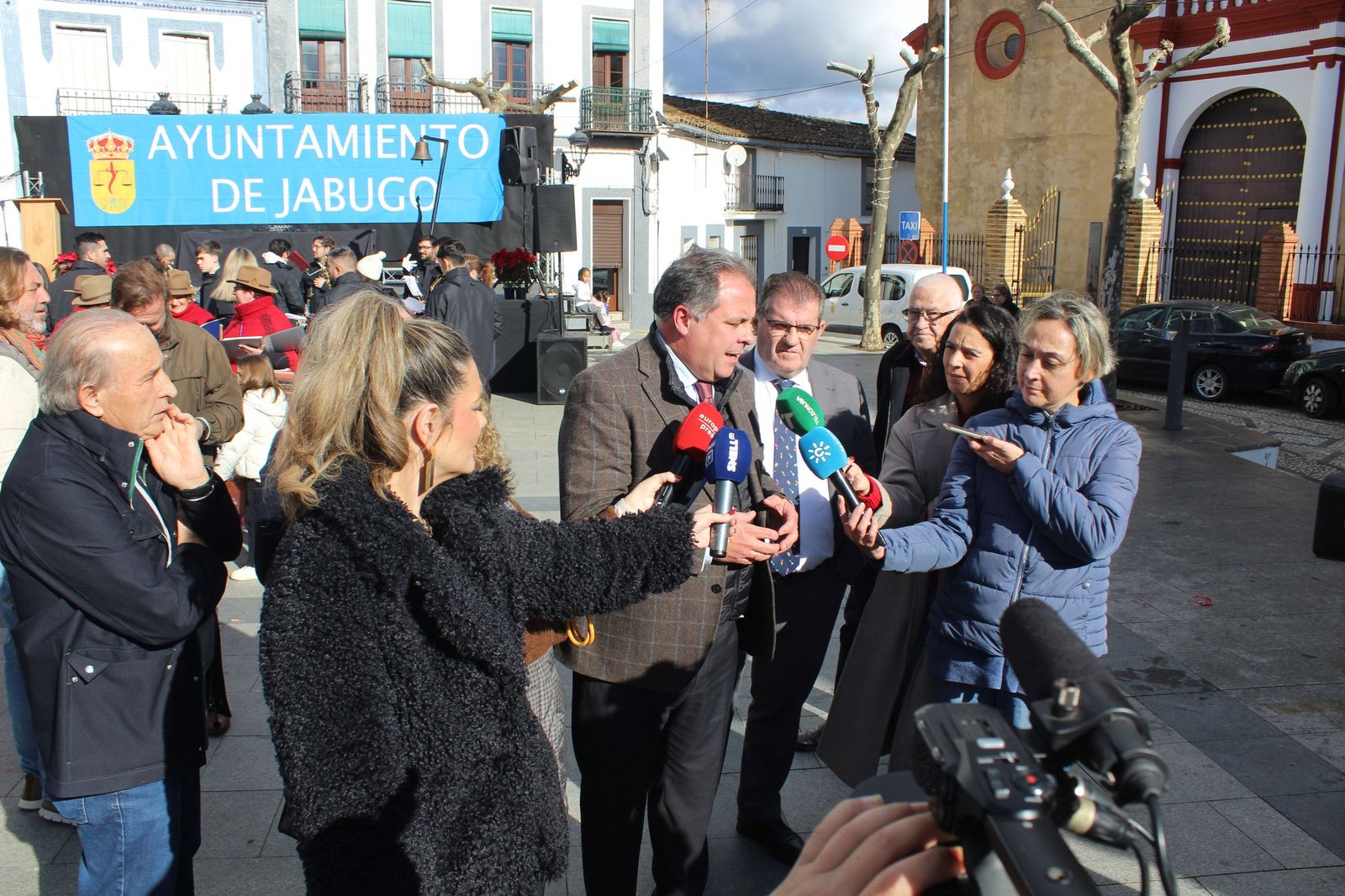 Fotografías de cómo son las Precampanadas de Jabugo con 12 lonchas de jamón