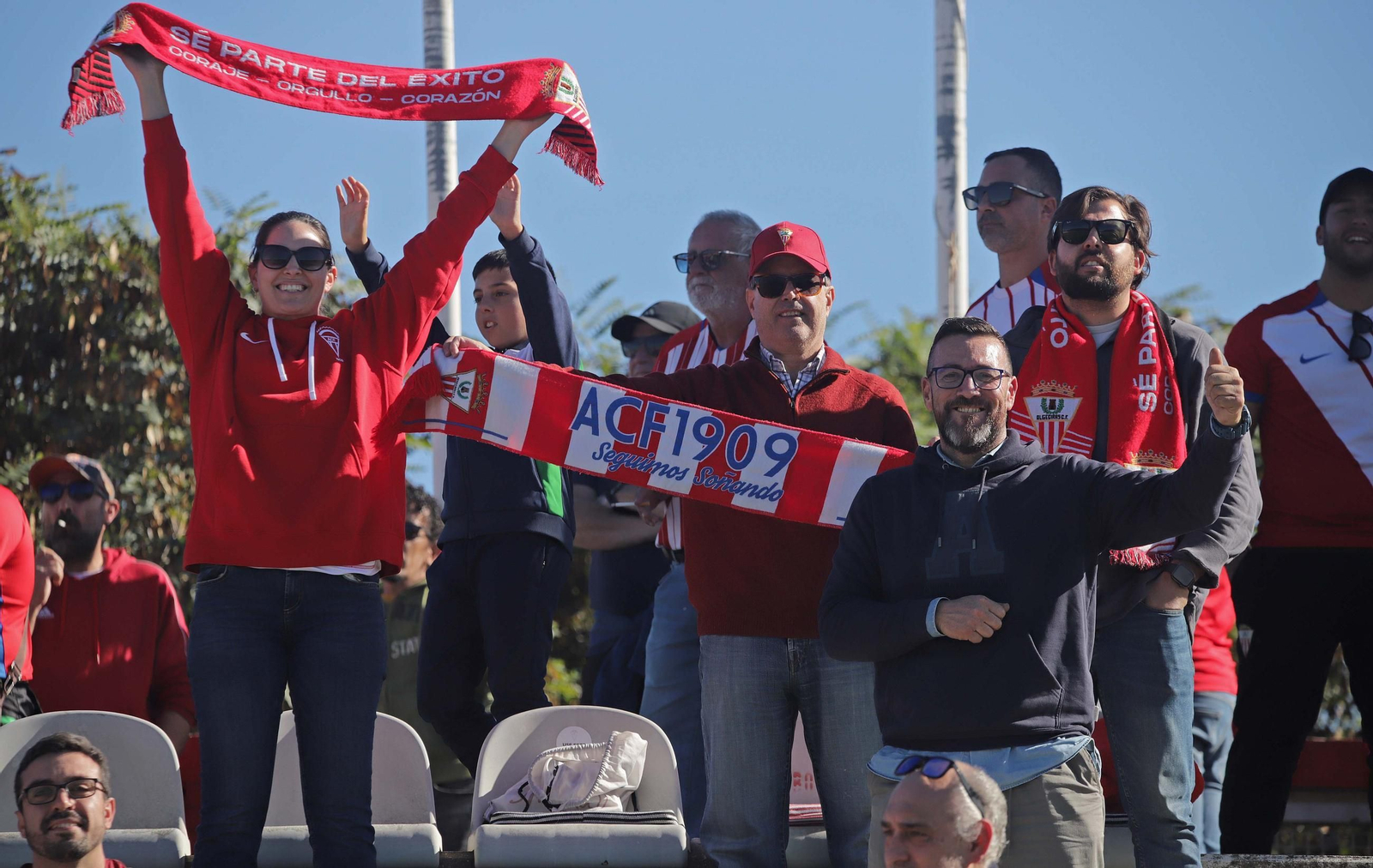 Búscate en el Nuevo Mirador durante el Algeciras - Atlético Madreliño de Primera Federación