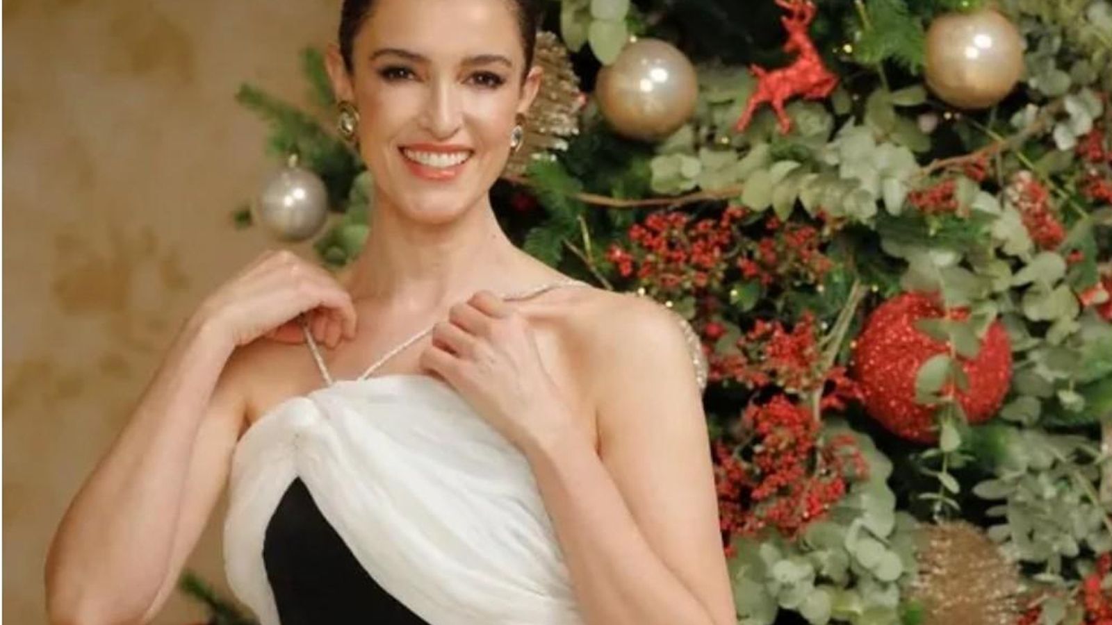 Blanca Romero y su modelo para las campanadas