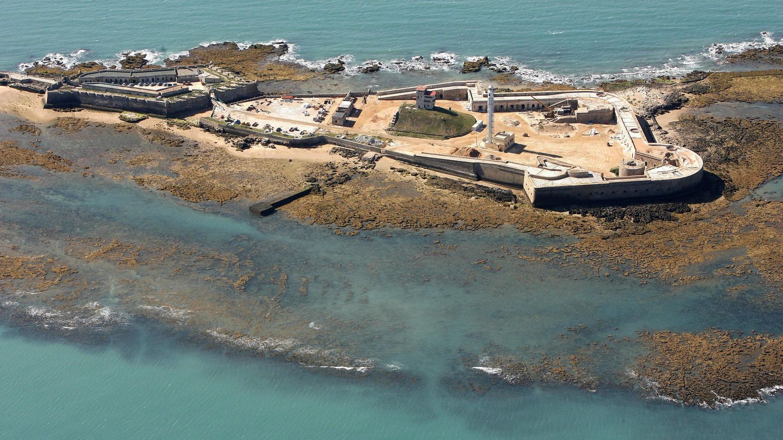 El castillo de San Sebastián.
