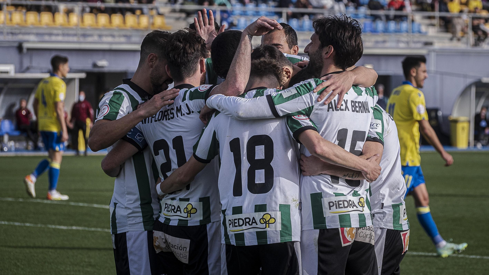 Las imágenes del triunfo del Córdoba CF ante el Cádiz B