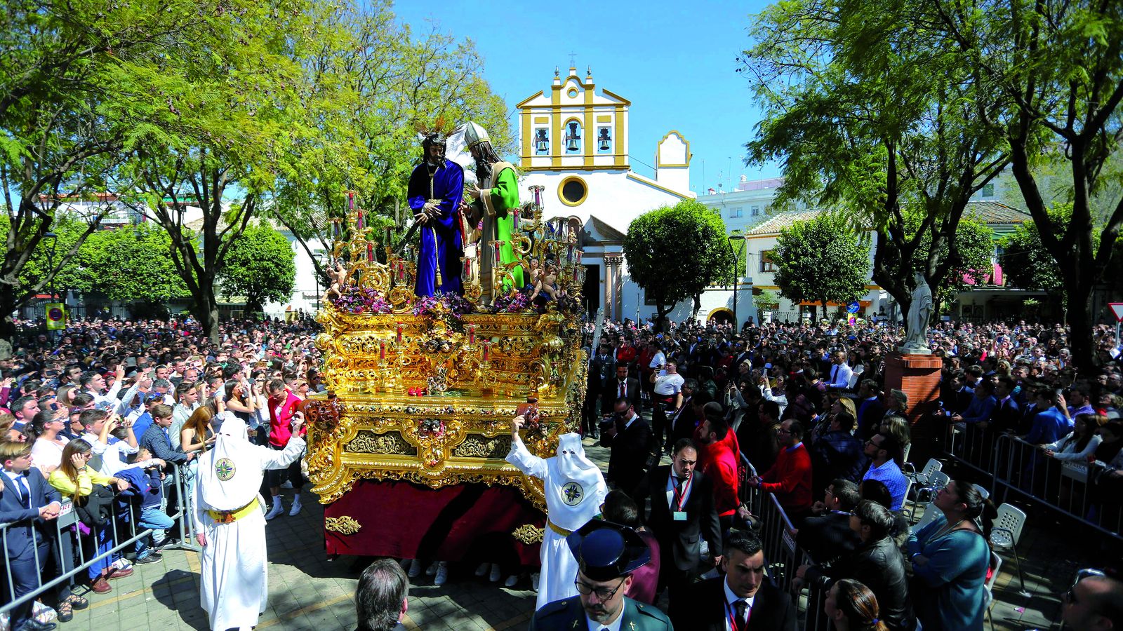 La Hermandad de San Gonzalo a su salida