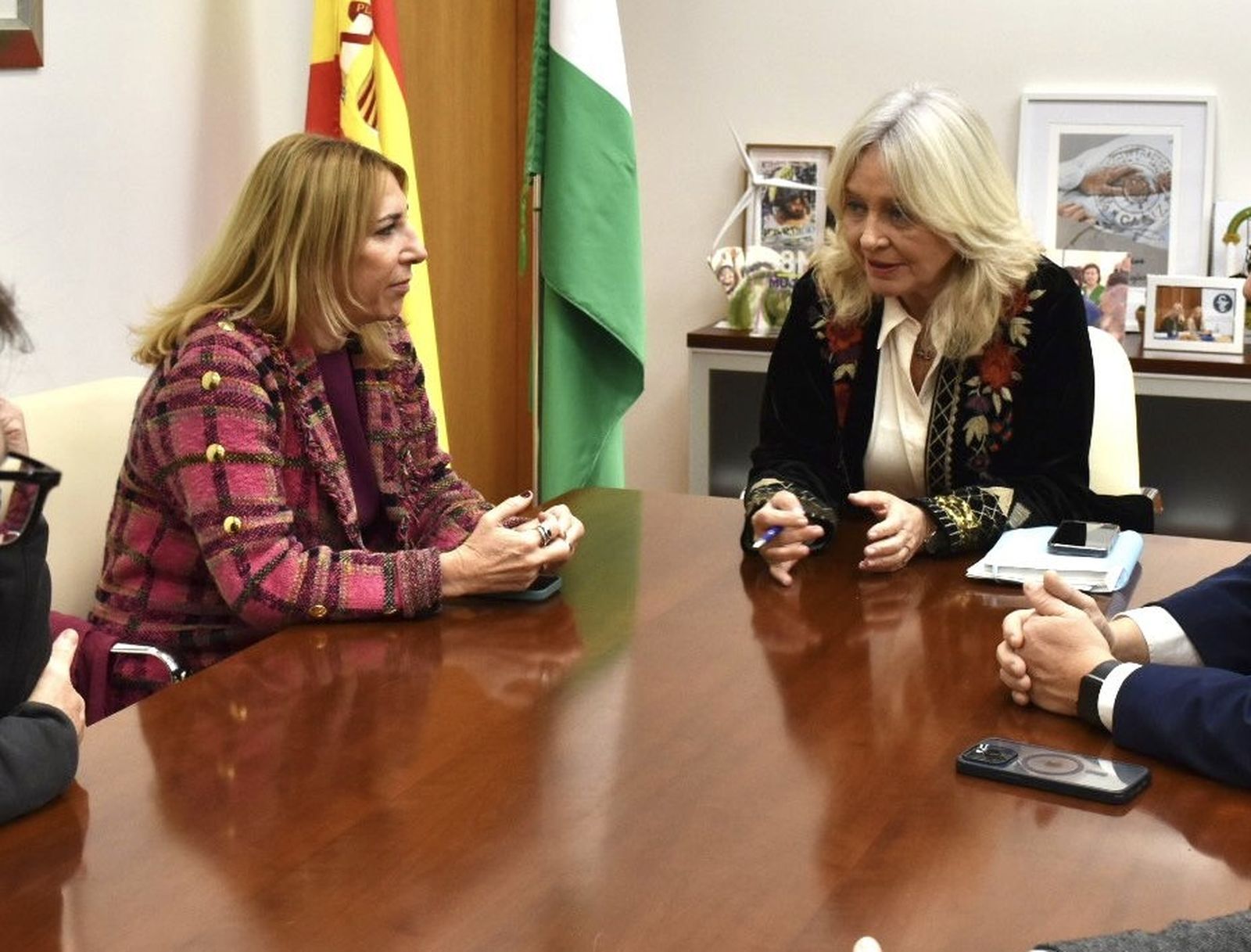 Pili y Mili hacen el paripé