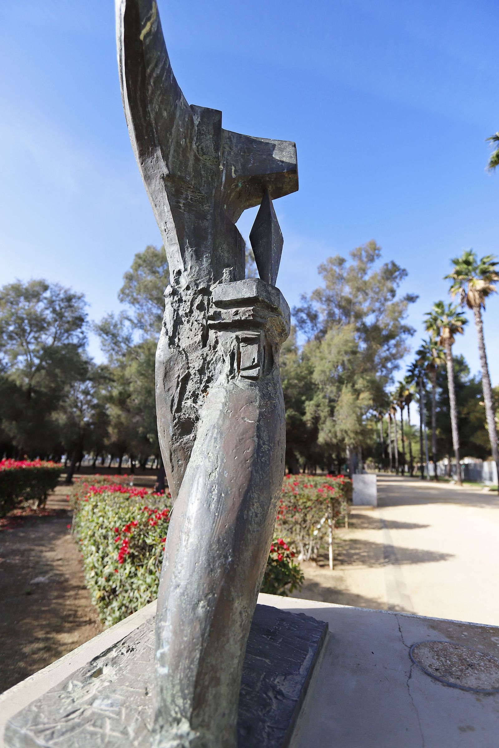 Imágenes del actual estado de las esculturas del museo al aire libre de Huelva